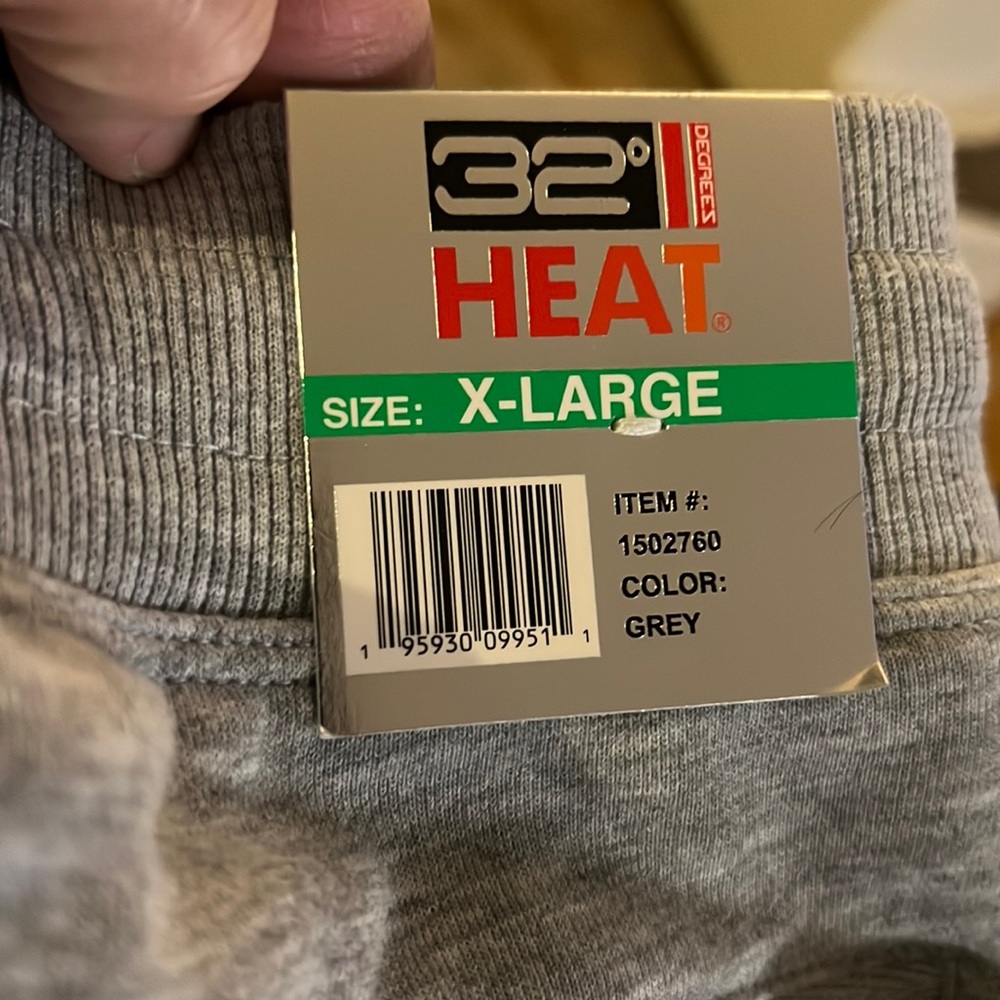 Men’s 32 Heat draw string sweatpants item #1502760 - Picture 3 of 10